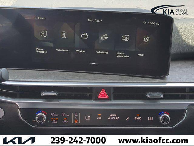 new 2025 Kia Sorento car, priced at $42,701