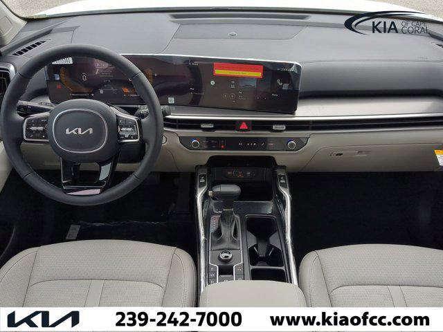 new 2025 Kia Sorento car, priced at $32,226