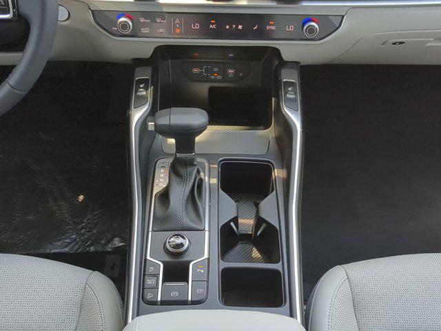 new 2024 Kia Sorento car, priced at $37,290