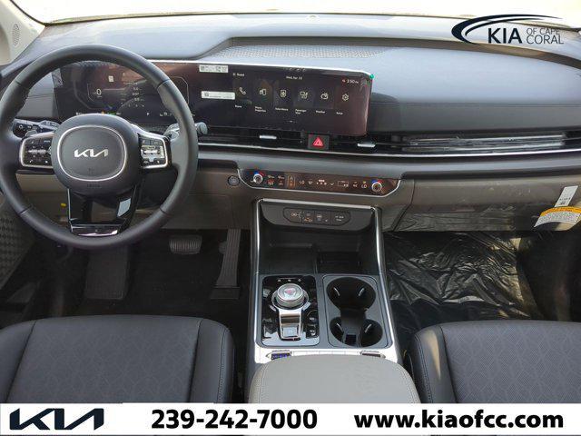 new 2025 Kia Carnival Hybrid car, priced at $45,359