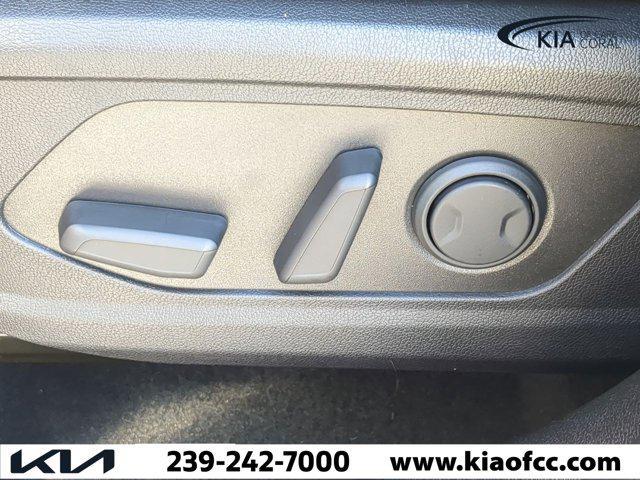 new 2025 Kia Sorento car, priced at $32,085