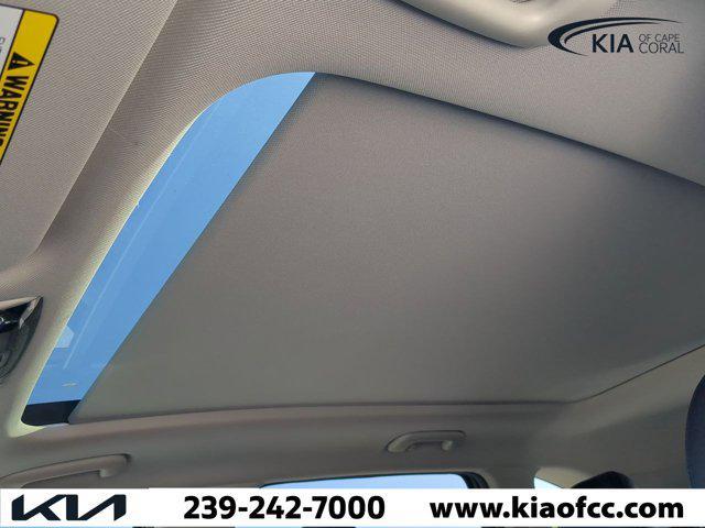 new 2025 Kia Sorento car, priced at $32,085