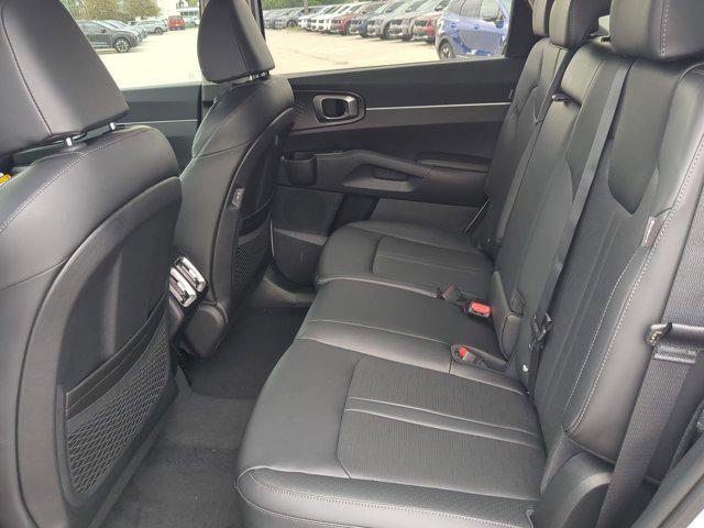 new 2025 Kia Sorento car, priced at $38,590