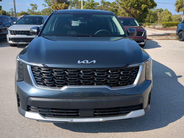 new 2025 Kia Sorento car, priced at $33,590