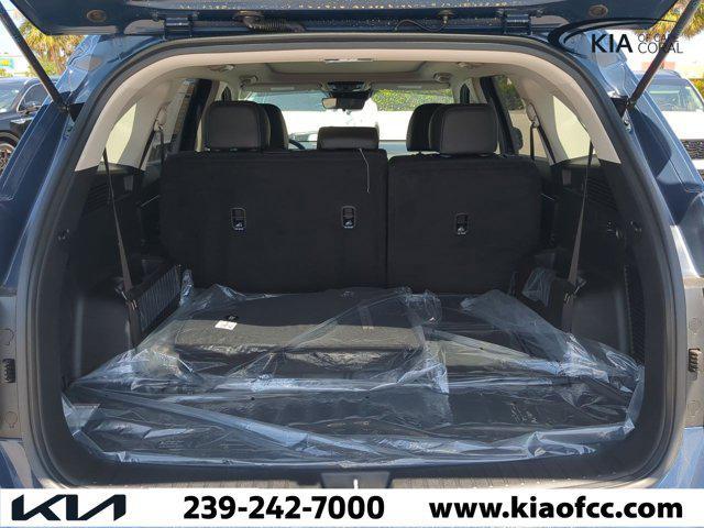 new 2025 Kia Sorento car, priced at $32,226