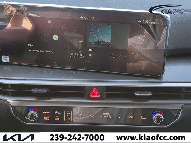 new 2025 Kia Sorento car, priced at $33,438