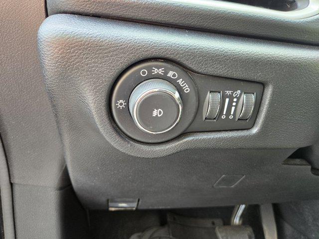 used 2020 Chrysler Pacifica car, priced at $19,691