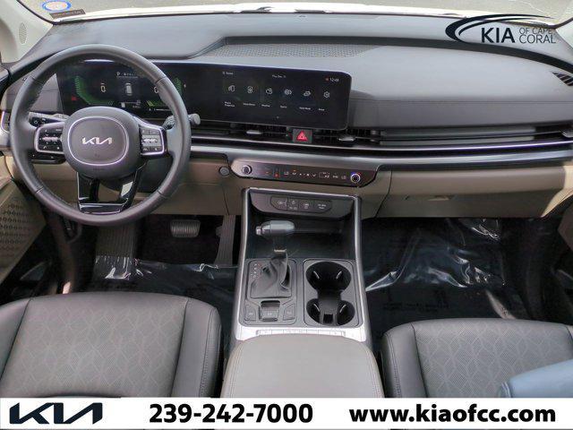 used 2025 Kia Carnival car, priced at $32,810