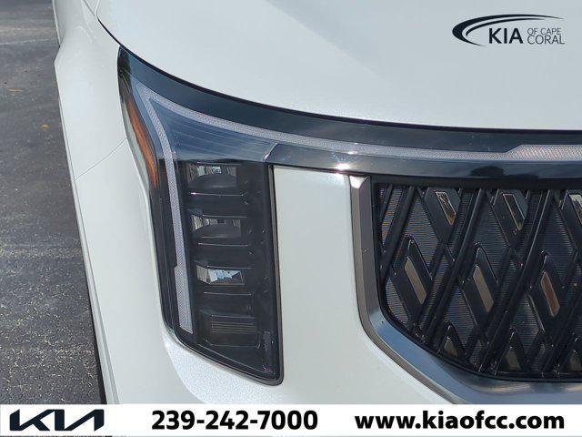 used 2025 Kia Carnival car, priced at $32,810