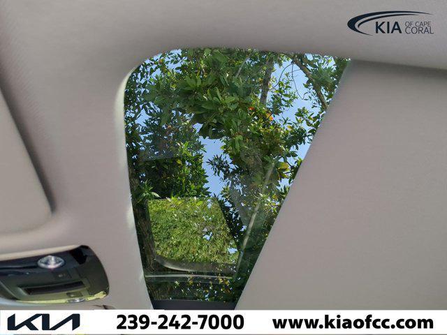 new 2024 Kia Sorento car, priced at $37,819