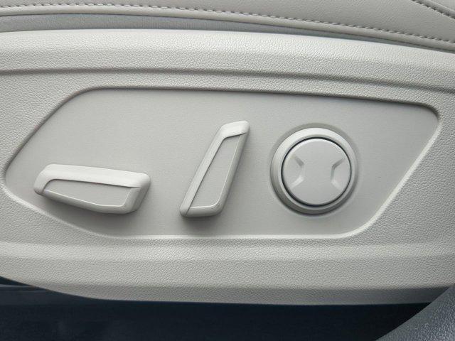new 2025 Kia Sorento car, priced at $38,595