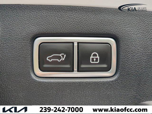 used 2023 Kia Sorento Hybrid car, priced at $28,723