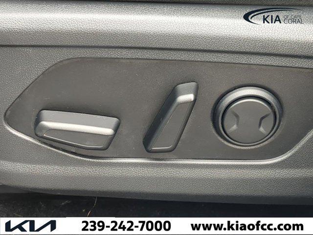 used 2023 Kia Sorento Hybrid car, priced at $28,723