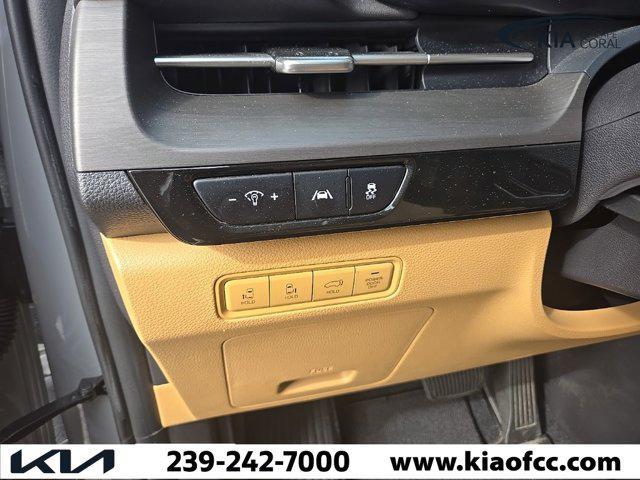 used 2022 Kia Carnival car, priced at $30,971