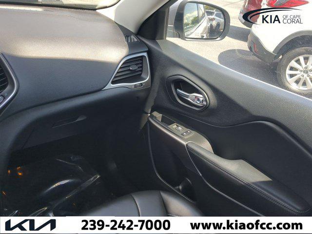 used 2019 Jeep Cherokee car, priced at $12,911