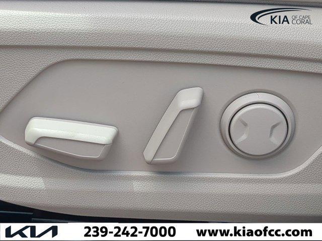 new 2025 Kia Sorento car, priced at $30,347