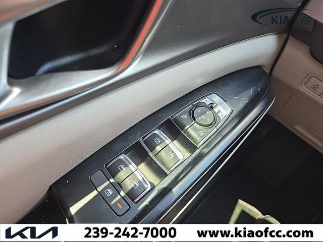 used 2023 Kia Carnival car, priced at $29,391