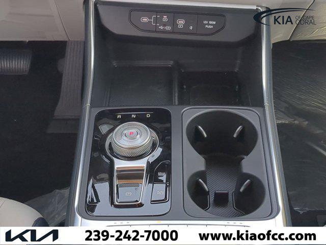 new 2025 Kia Carnival Hybrid car, priced at $40,225