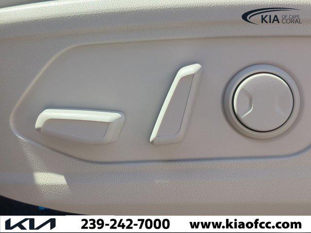 new 2024 Kia Sorento car, priced at $33,789