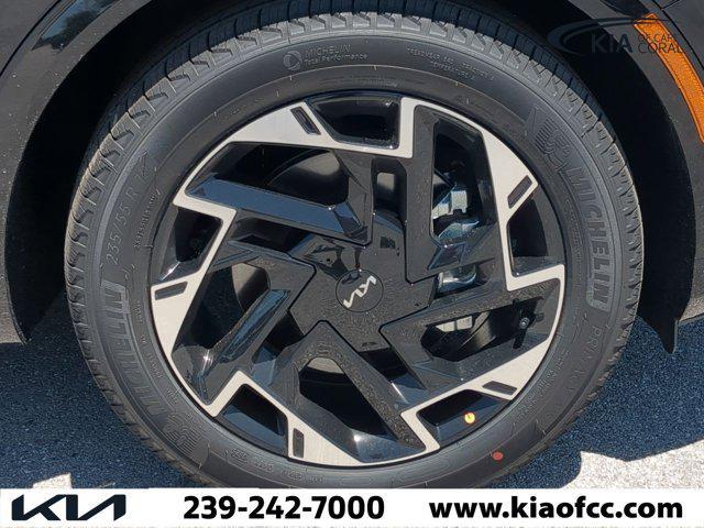 new 2025 Kia Sportage car, priced at $30,877
