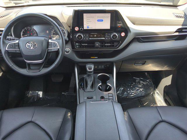 used 2024 Toyota Highlander car, priced at $37,293