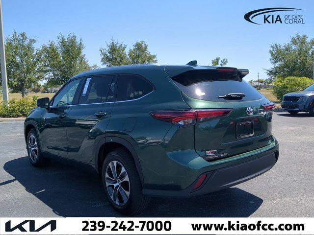 used 2024 Toyota Highlander car, priced at $35,286