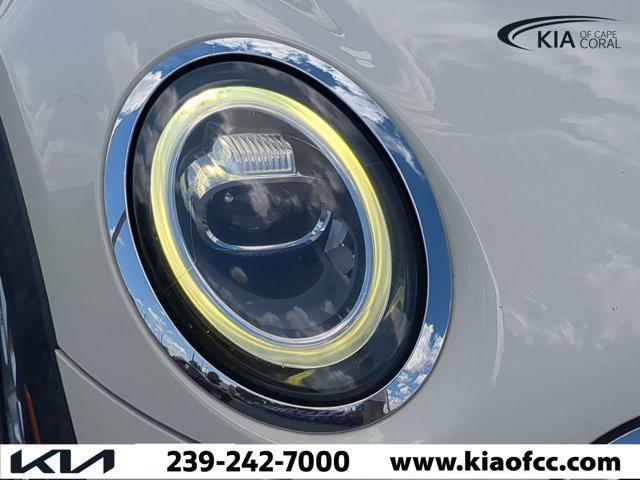 used 2021 MINI Hardtop car, priced at $17,261