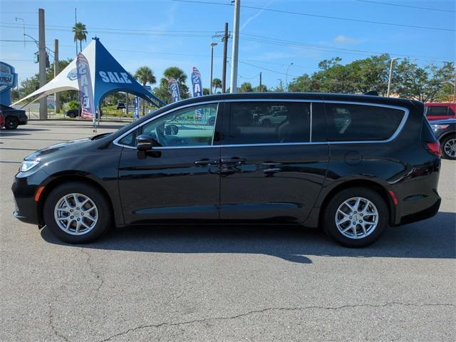 used 2023 Chrysler Pacifica car, priced at $24,260