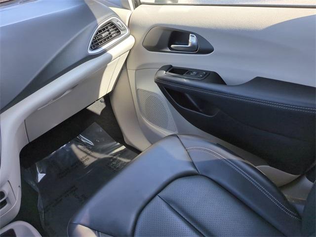 used 2023 Chrysler Pacifica car, priced at $24,260