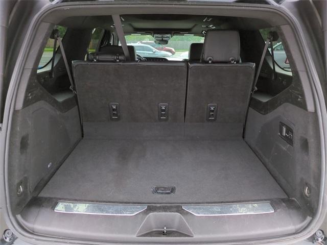 used 2022 Cadillac Escalade ESV car, priced at $58,900