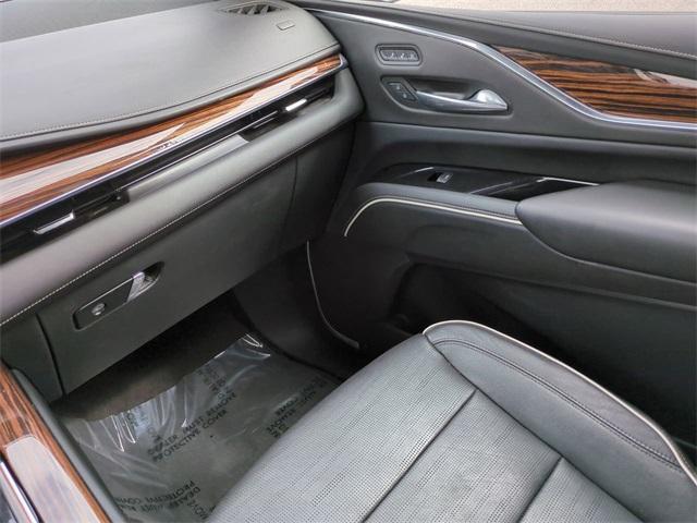 used 2022 Cadillac Escalade ESV car, priced at $58,900