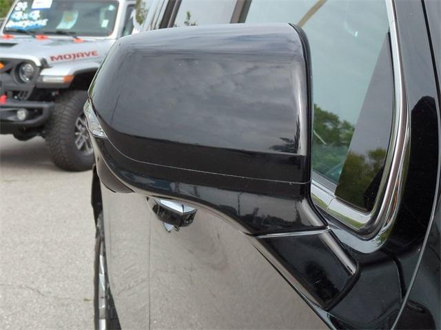 used 2022 Cadillac Escalade ESV car, priced at $58,900