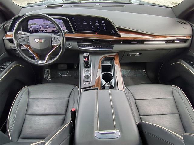 used 2022 Cadillac Escalade ESV car, priced at $58,900