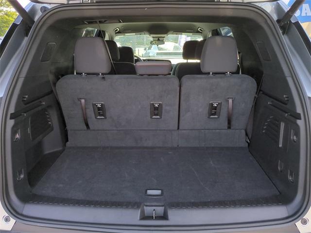 used 2025 Chevrolet Traverse car, priced at $38,656