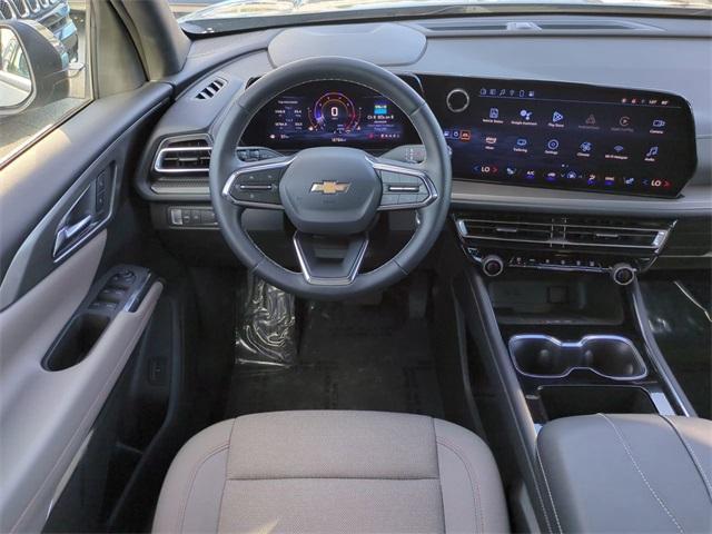 used 2025 Chevrolet Traverse car, priced at $38,656