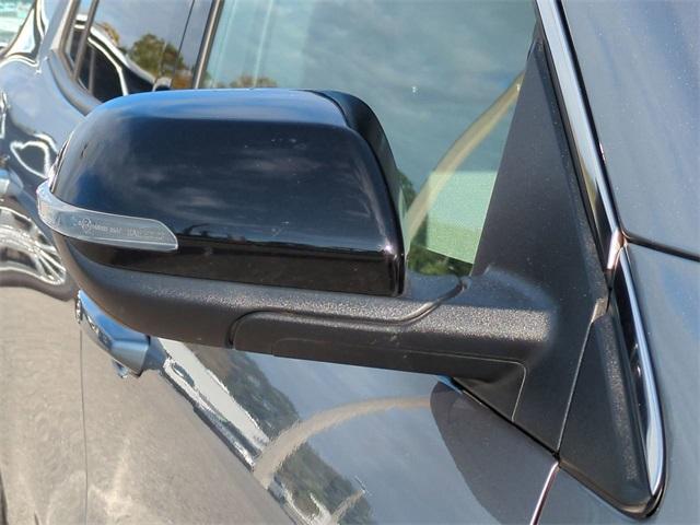 used 2025 Chevrolet Traverse car, priced at $38,656