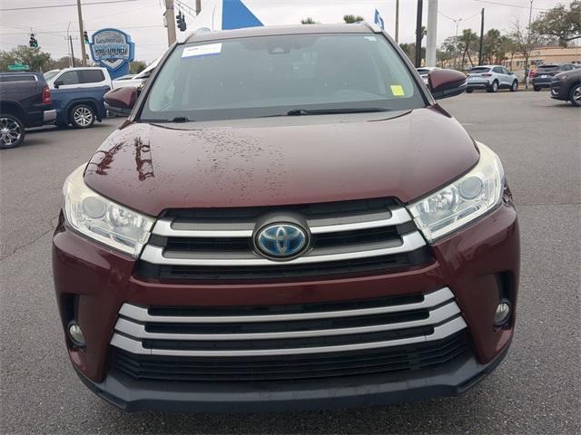 used 2017 Toyota Highlander Hybrid car, priced at $25,163