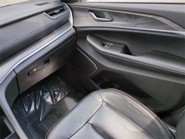 used 2023 Jeep Grand Cherokee car, priced at $33,990