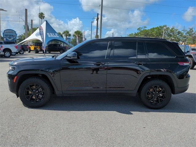 used 2024 Jeep Grand Cherokee car, priced at $29,435