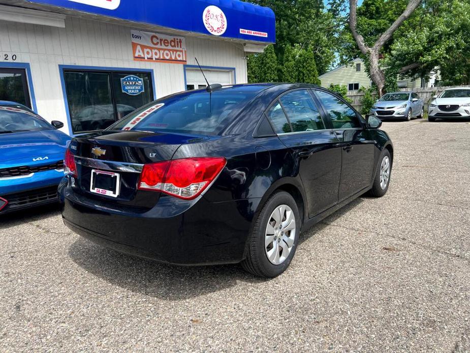 used 2015 Chevrolet Cruze car, priced at $9,500