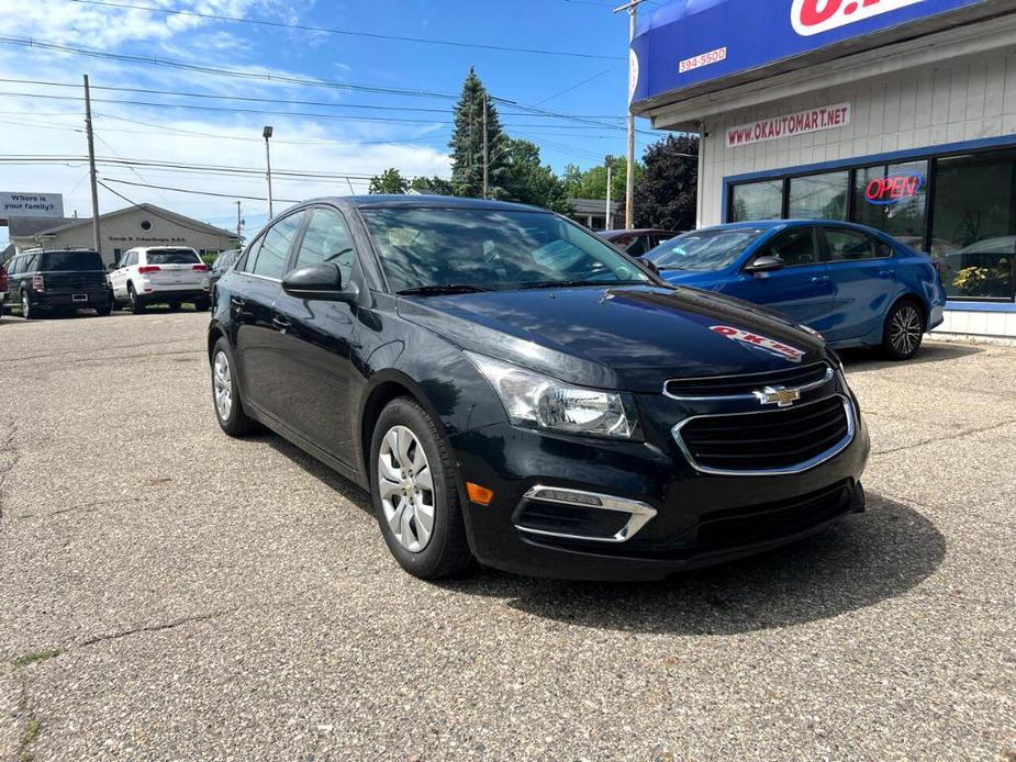 used 2015 Chevrolet Cruze car, priced at $9,500