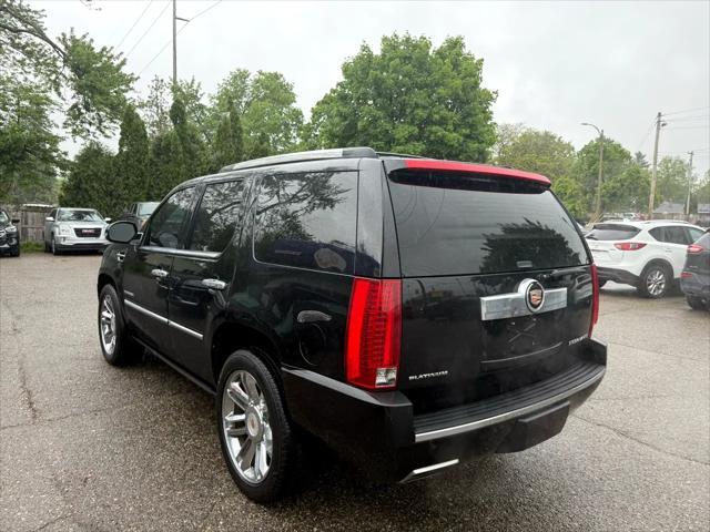 used 2014 Cadillac Escalade car, priced at $21,995