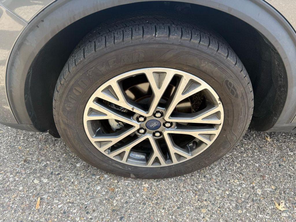 used 2022 Ford Escape car, priced at $16,995