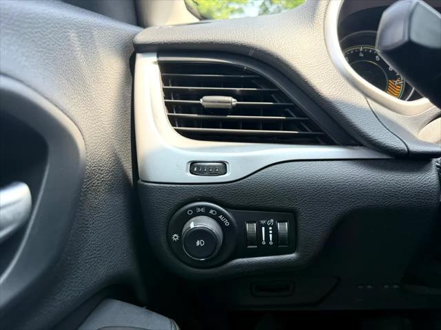 used 2016 Jeep Cherokee car, priced at $14,995