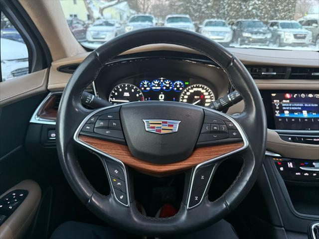 used 2017 Cadillac XT5 car, priced at $18,995