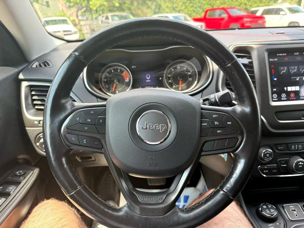 used 2020 Jeep Cherokee car, priced at $14,995