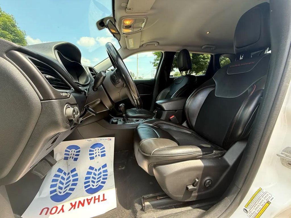 used 2020 Jeep Cherokee car, priced at $14,995