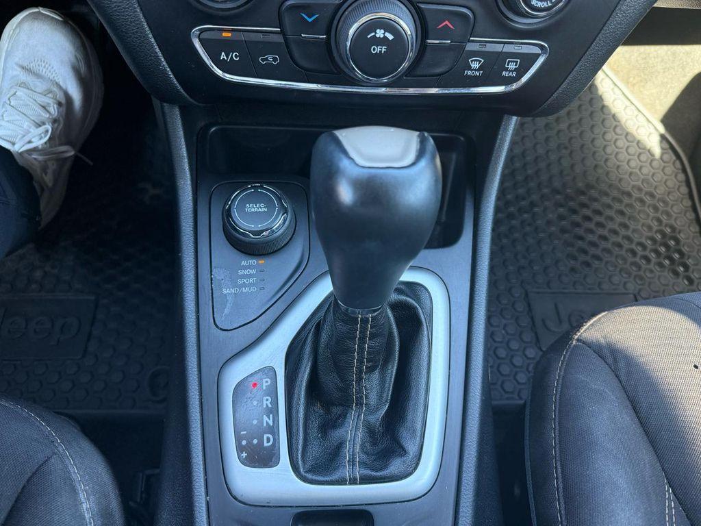 used 2015 Jeep Cherokee car, priced at $7,995
