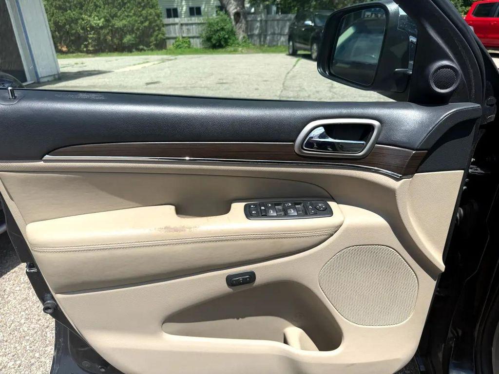 used 2014 Jeep Grand Cherokee car, priced at $12,995