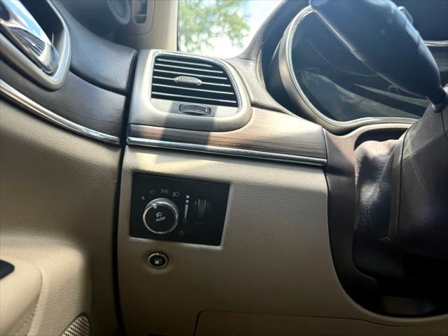 used 2014 Jeep Grand Cherokee car, priced at $13,700
